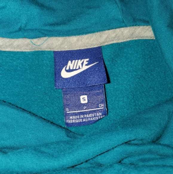 nike - Picture 2 of 3